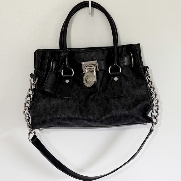 MICHAEL KORS Signature Black Shoulder Bag Saffiano Leather Monorgram Logo - Picture 1 of 15